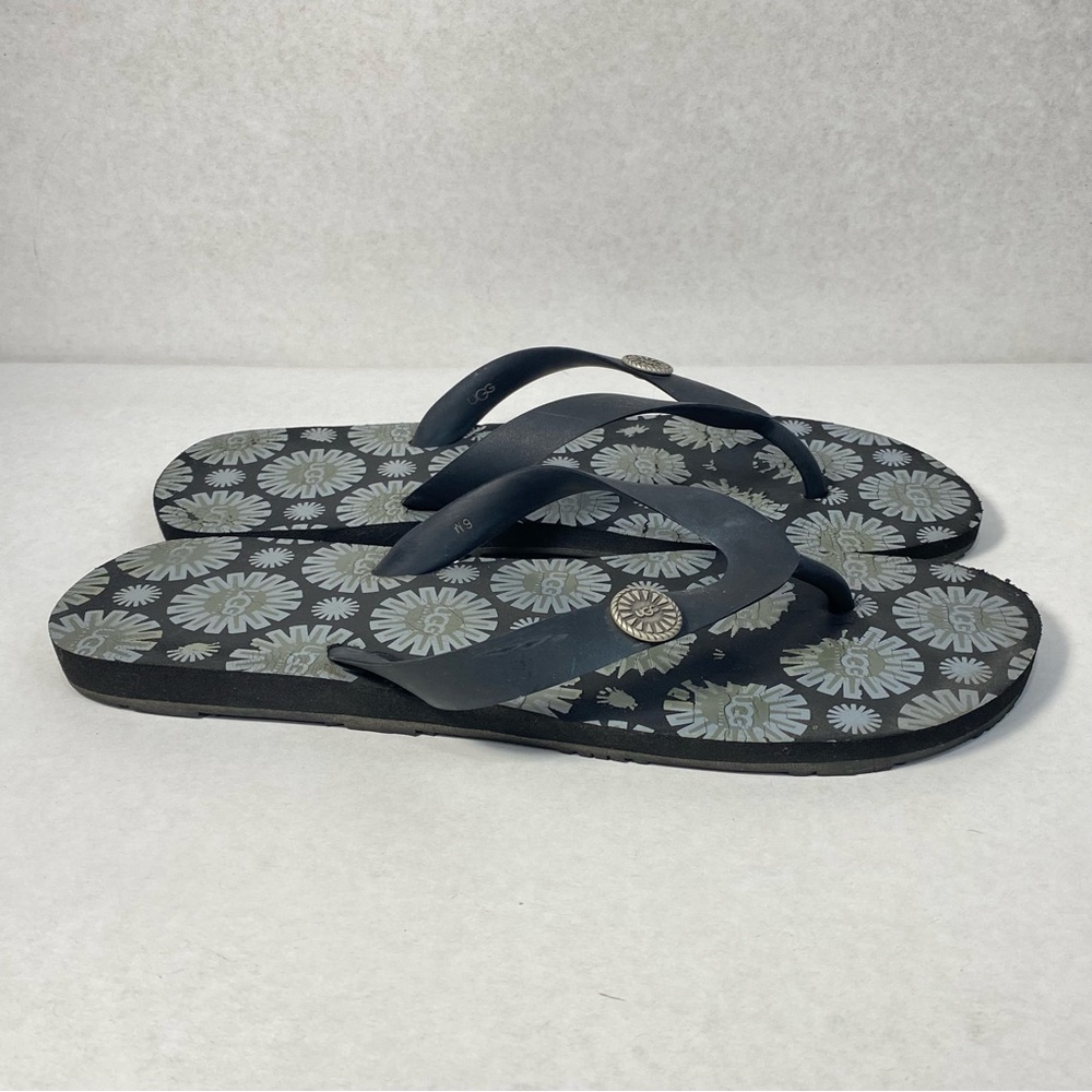 UGG Australia All Over Print Strappy Flips Flops Thong Sandals; Women’s Size 9 W